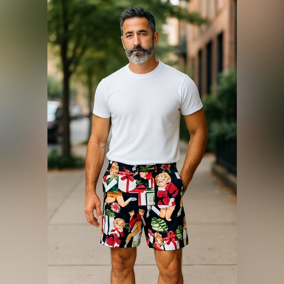 Loudmouth Other - Loudmouth Golf Pin-Up Girl Christmas Shorts Size 30 Flawless Condition